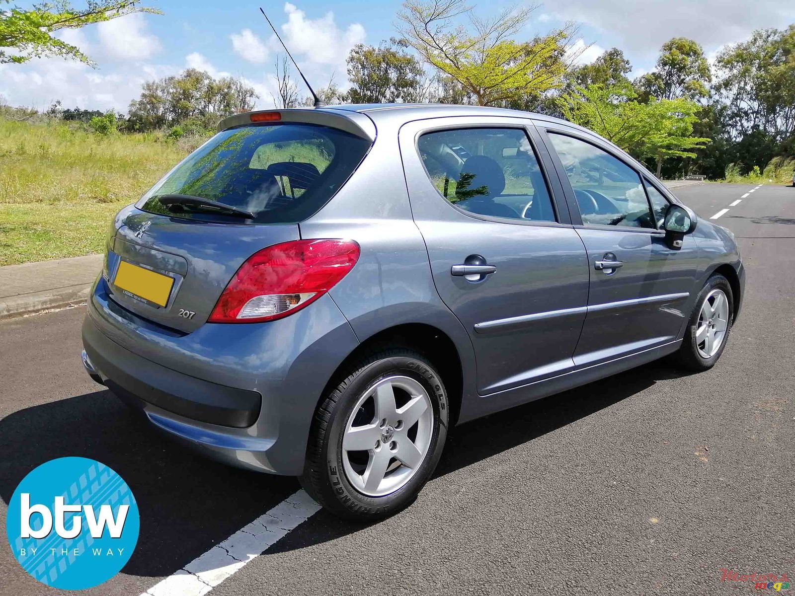2011' Peugeot 207 photo #7