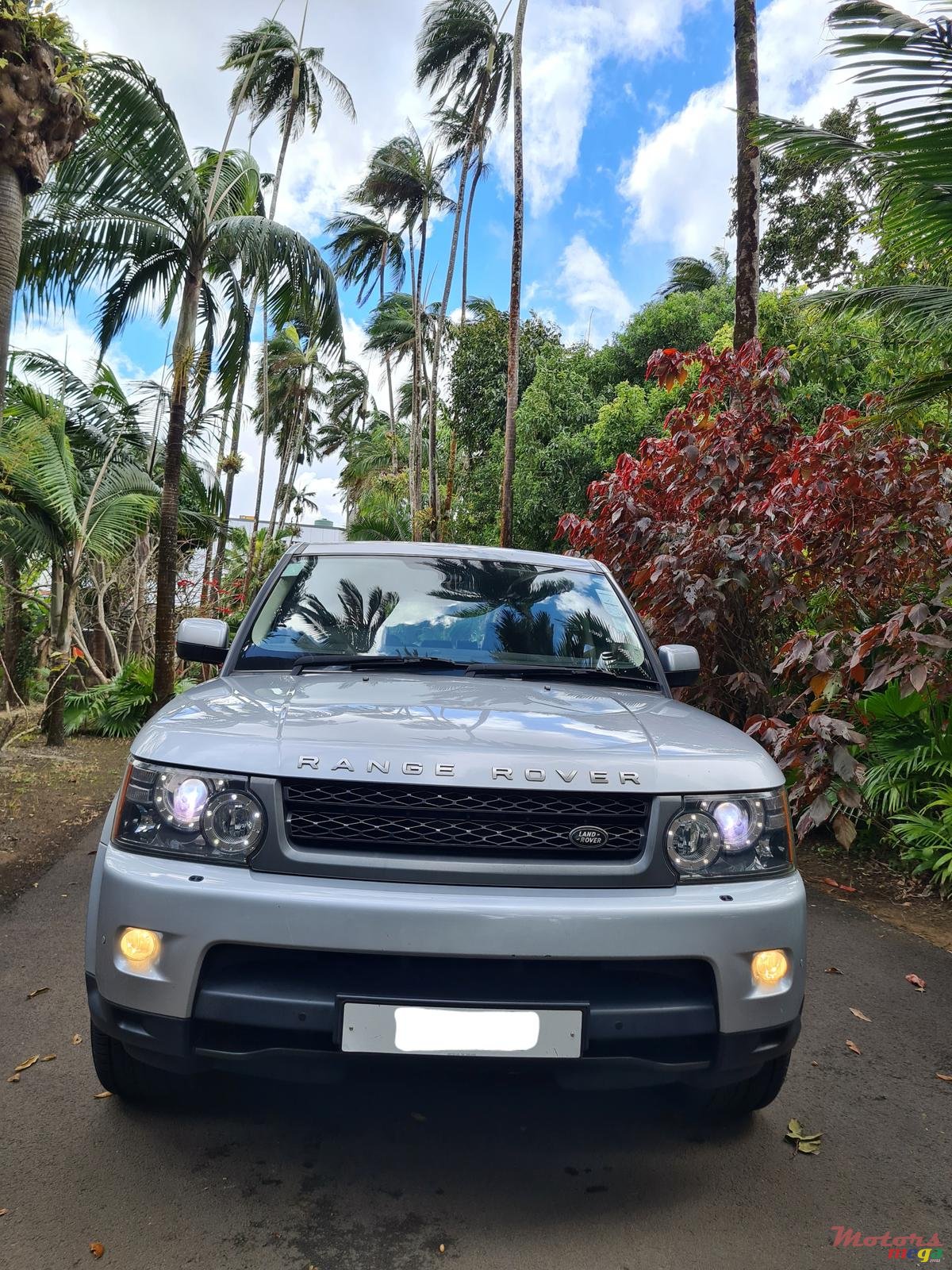 2011' Land Rover Range Rover Sport Automatic 87 000km photo #3