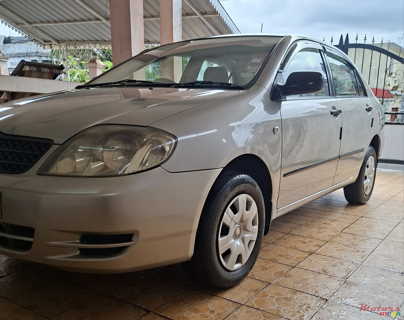 2004' Toyota Corolla photo #4