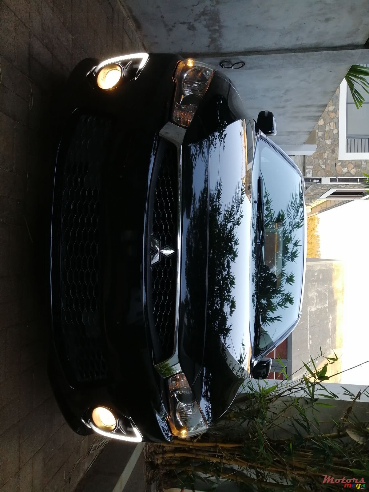 2016' Mitsubishi Lancer X photo #2