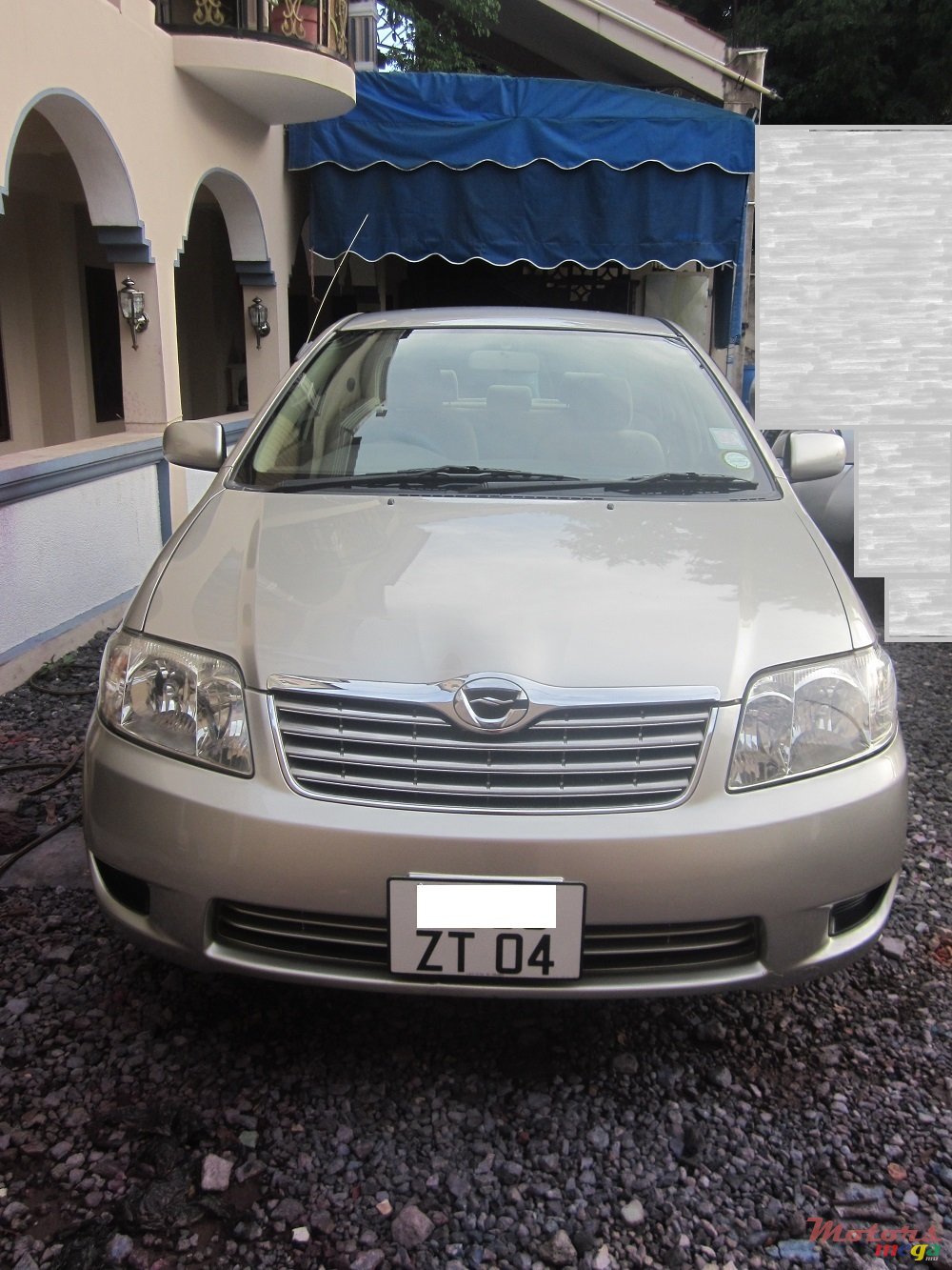 2004' Toyota Corolla NZE 121 photo #3