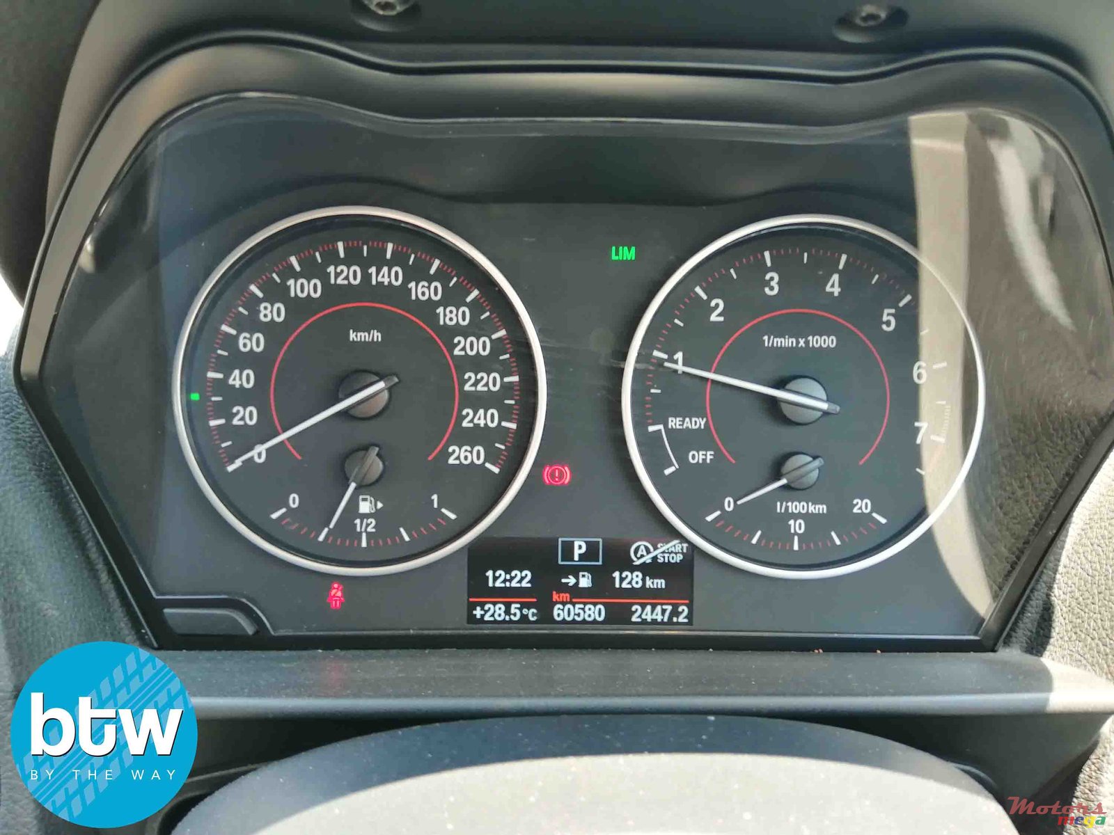 2015' BMW 118 i photo #7