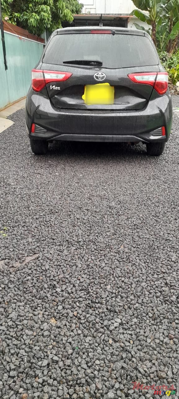 2018' Toyota Vitz photo #5