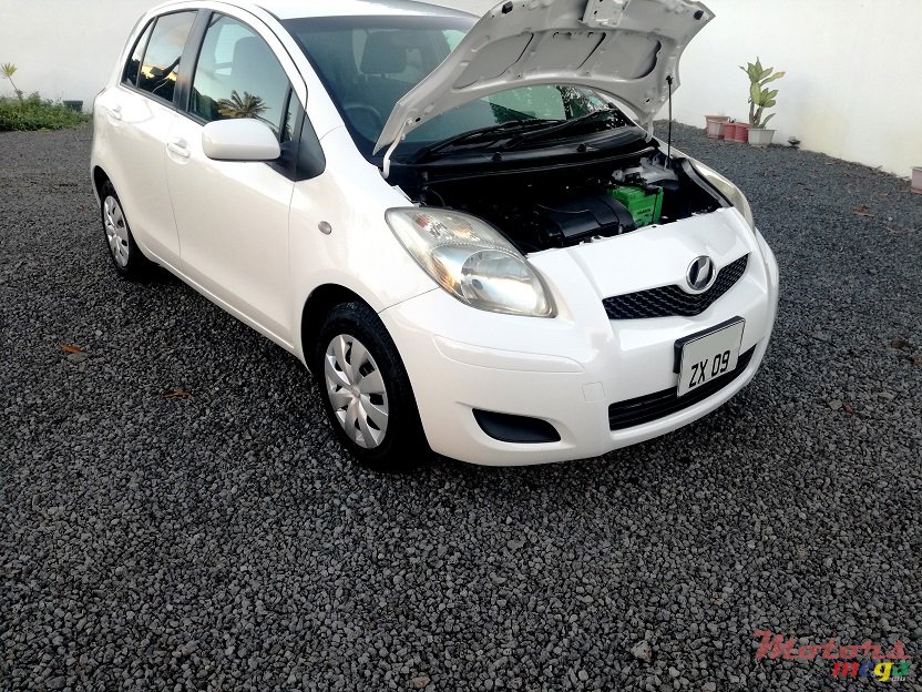 2009' Toyota Vitz Auto 1000cc JAPAN photo #7