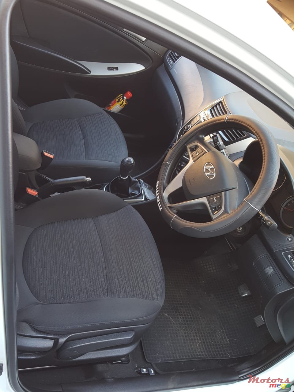 2015' Hyundai Accent photo #2