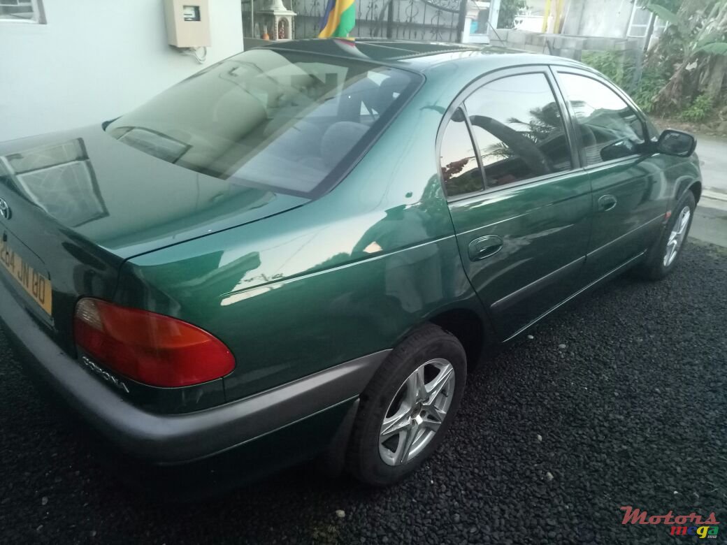 2000' Toyota photo #1