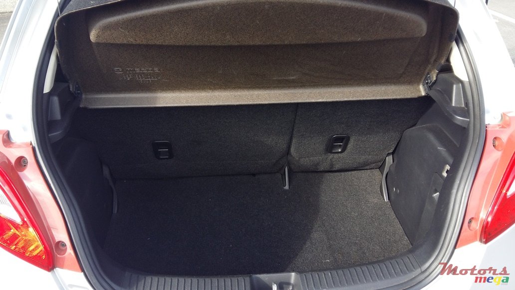 2008' Mazda Demio photo #6