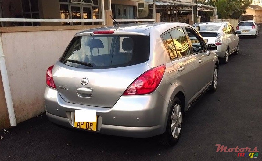 2008' Nissan Tiida H/Back  photo #2