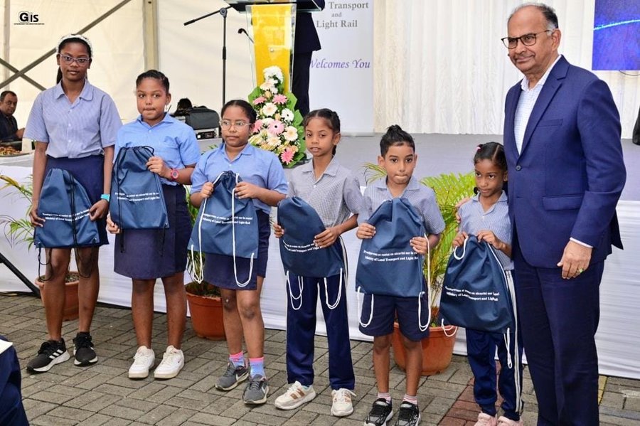 Lancement officiel de l’éducation à la sécurité routière dans les écoles primaires