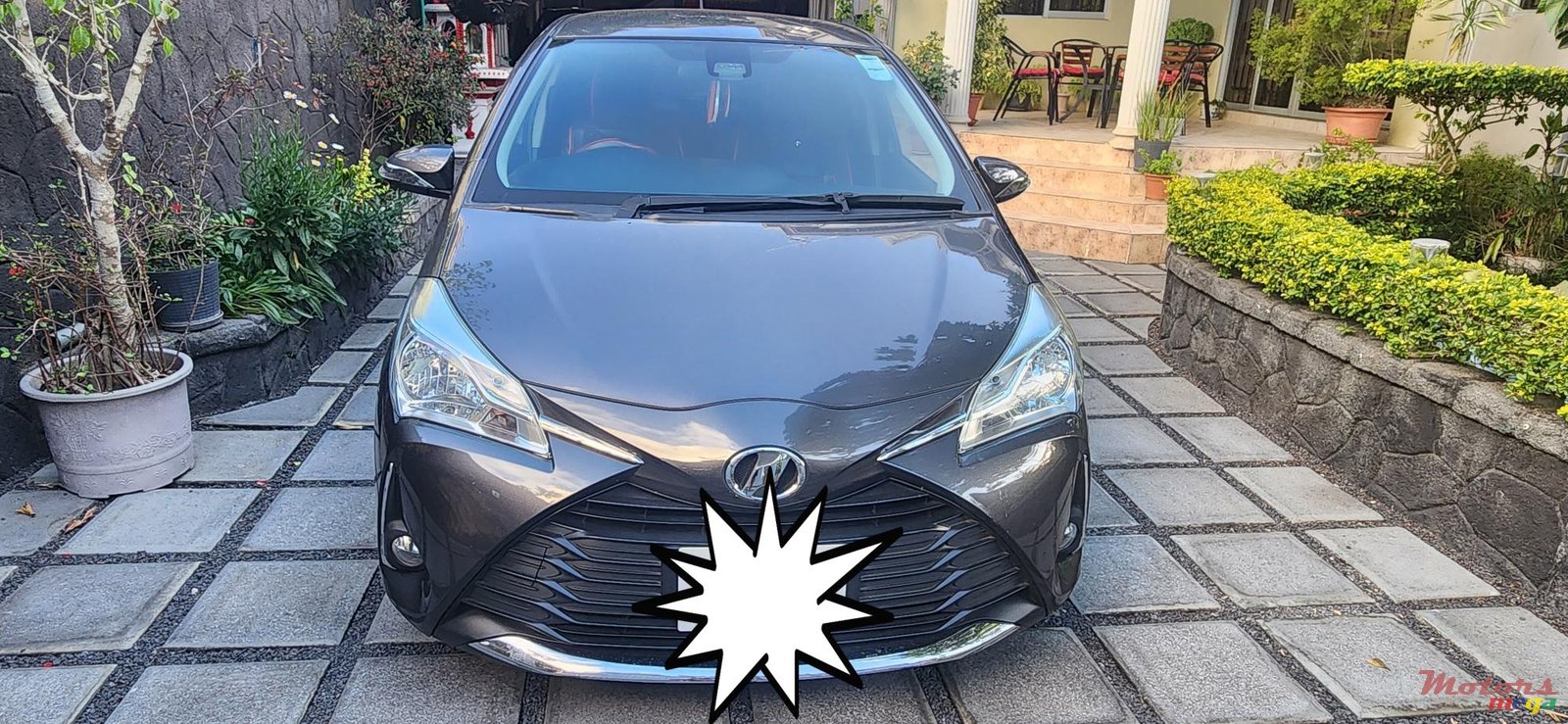 2018' Toyota Vitz photo #2