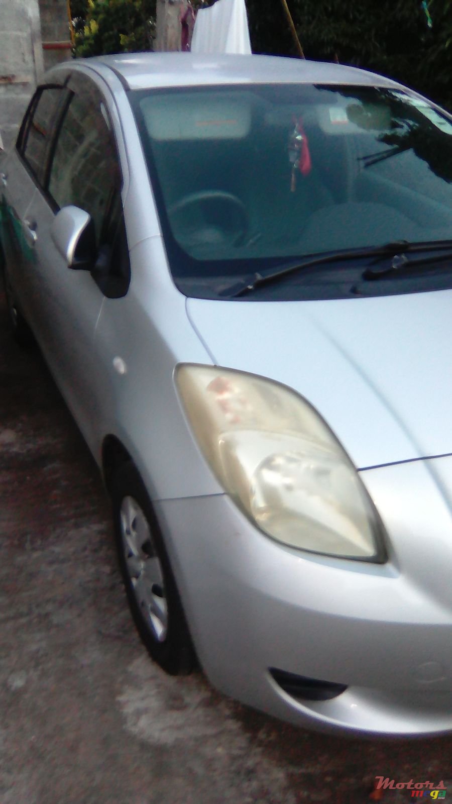 2007' Toyota Vitz photo #3