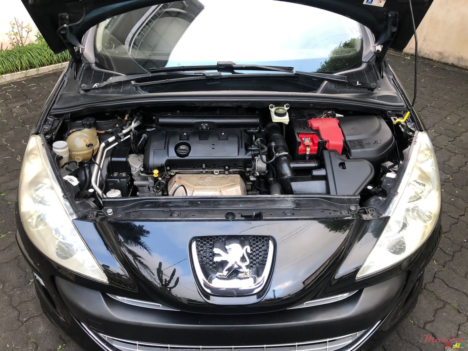 2009' Peugeot 308 Automatic photo #2