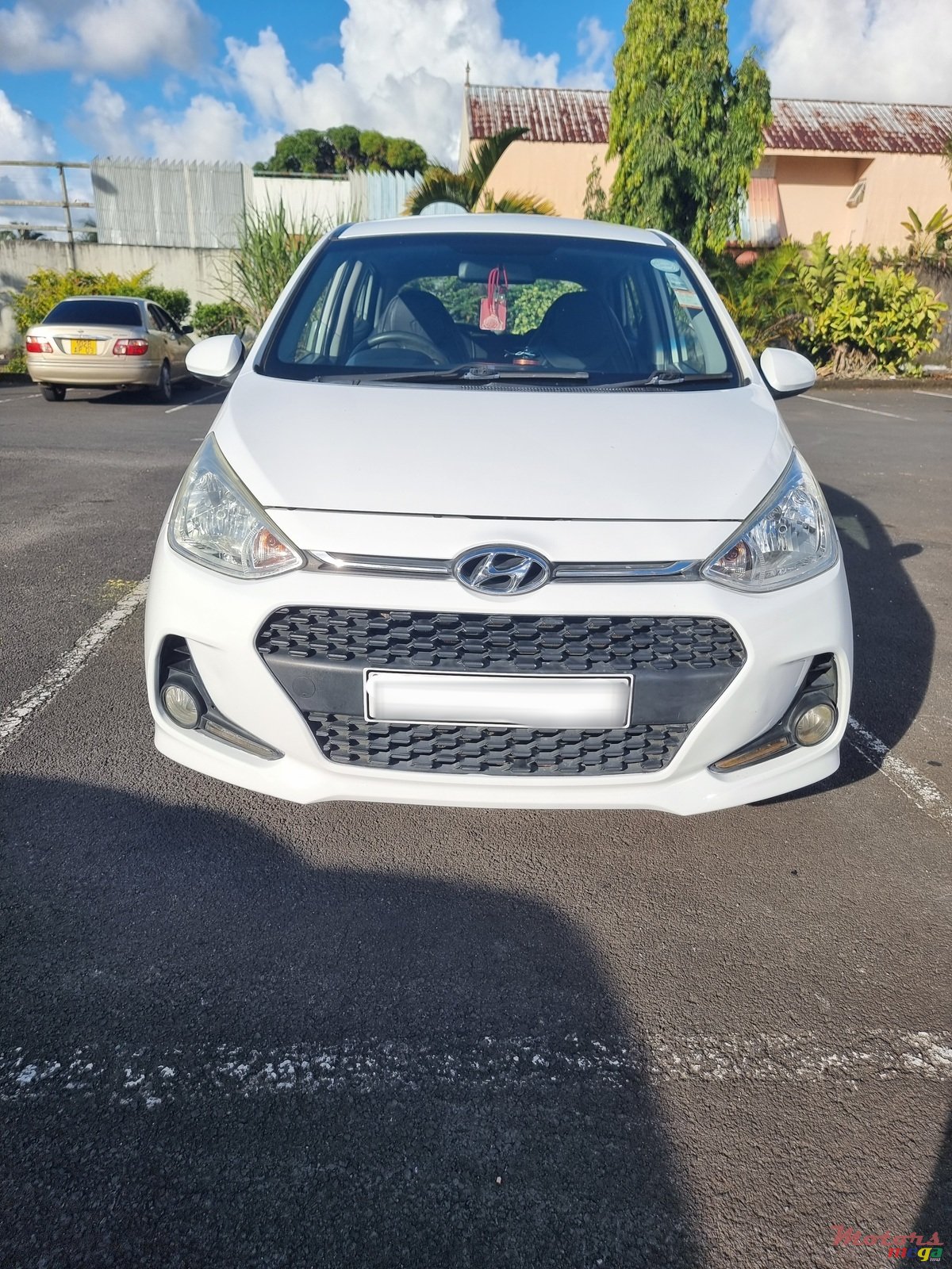 2019' Hyundai i10 Grand photo #3