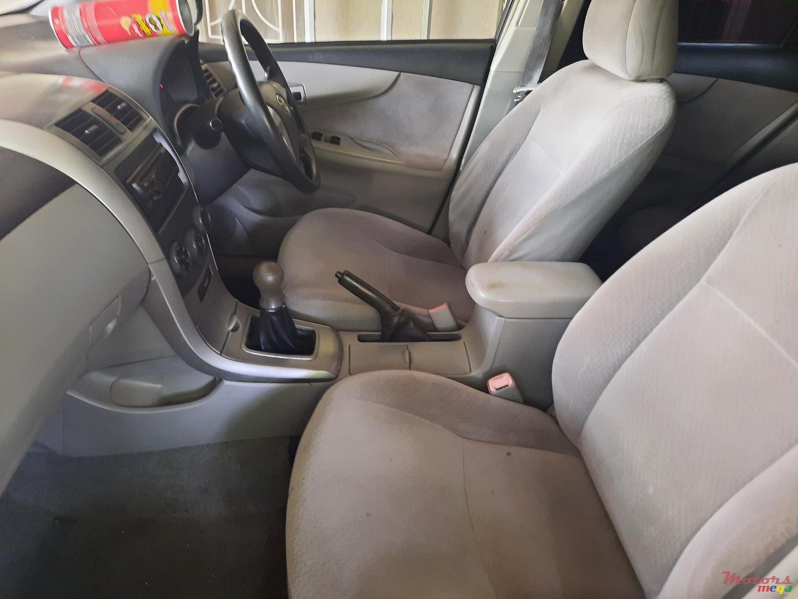 2009' Toyota Axio photo #4