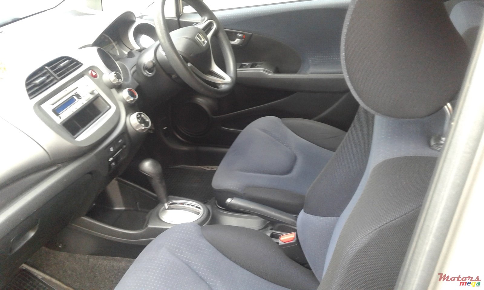 2010' Honda Fit photo #3