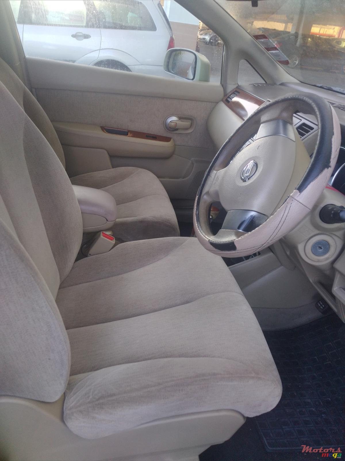 2006' Nissan Tiida photo #1