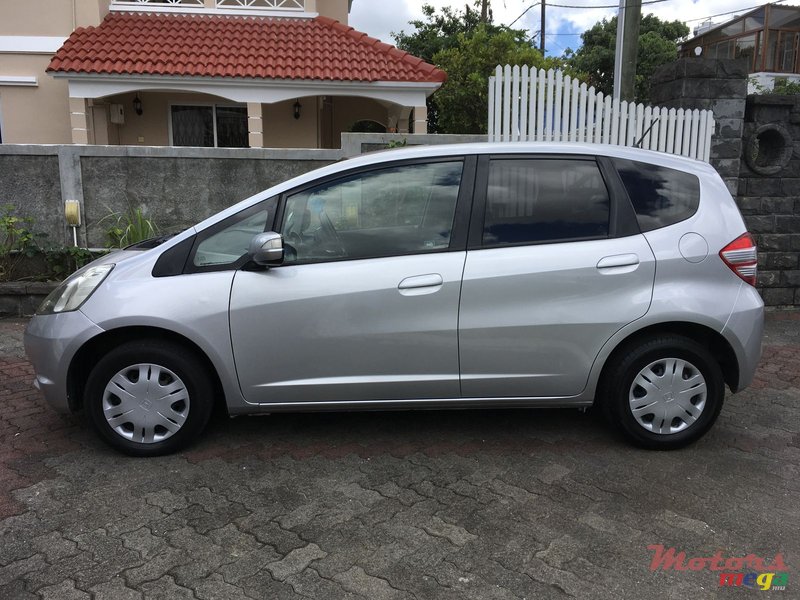 2010' Honda Fit photo #1