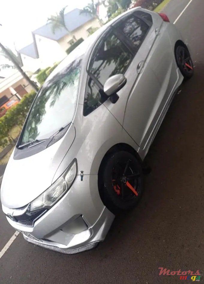 2016' Honda Fit photo #3