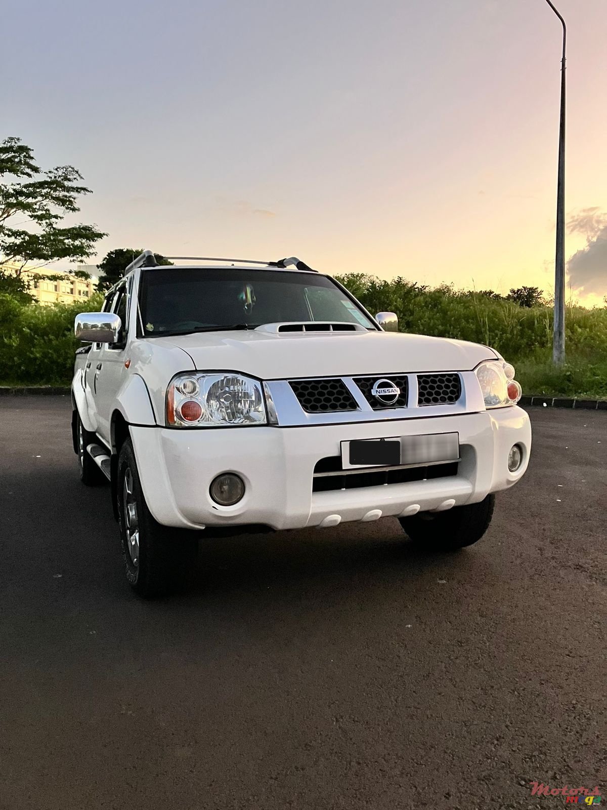2014' Nissan NP300 photo #1