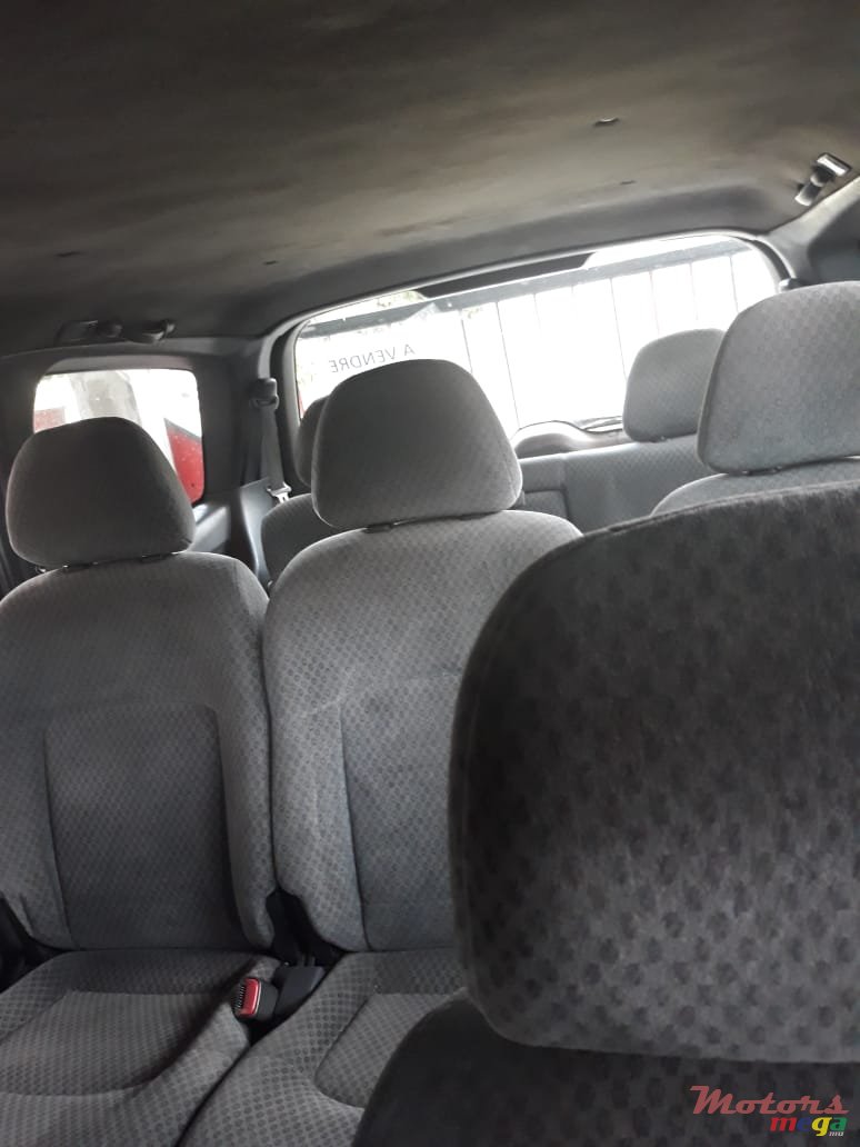 2001' Hyundai Trajet photo #4