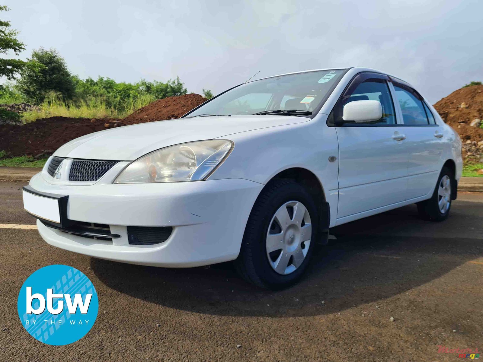 2009' Mitsubishi Lancer photo #2