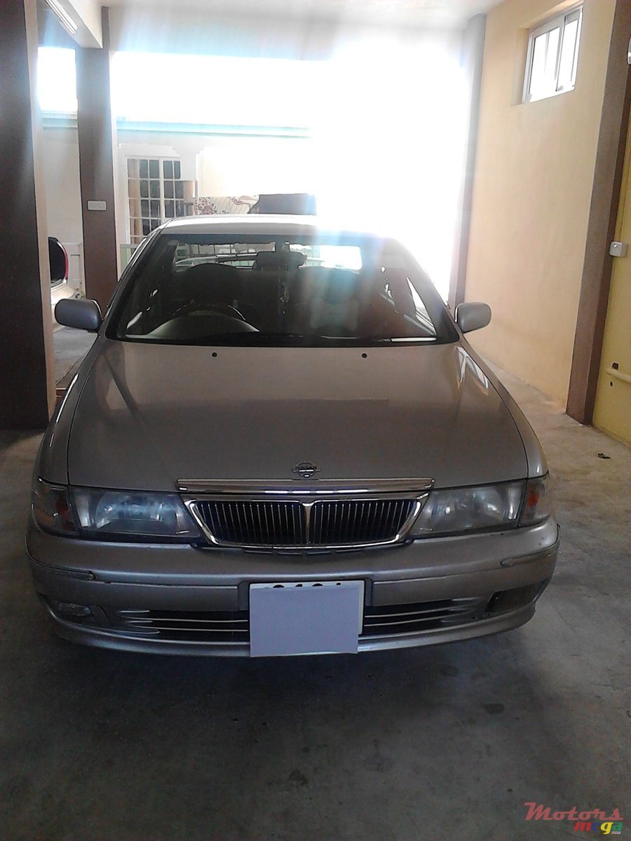1998' Nissan Sunny photo #1
