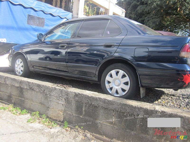 2005' Nissan B15 photo #2