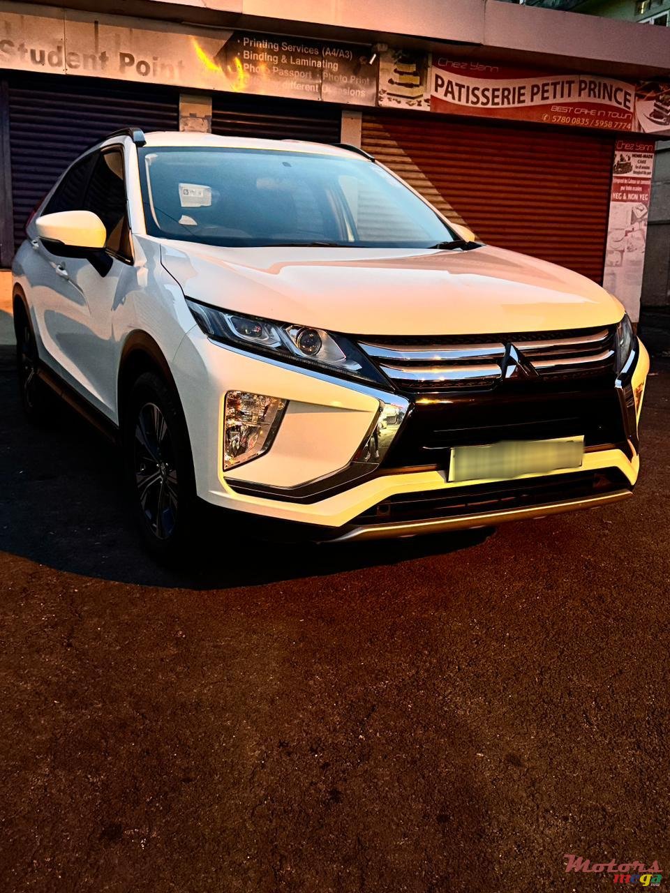 2018' Mitsubishi Eclipse Cross photo #2