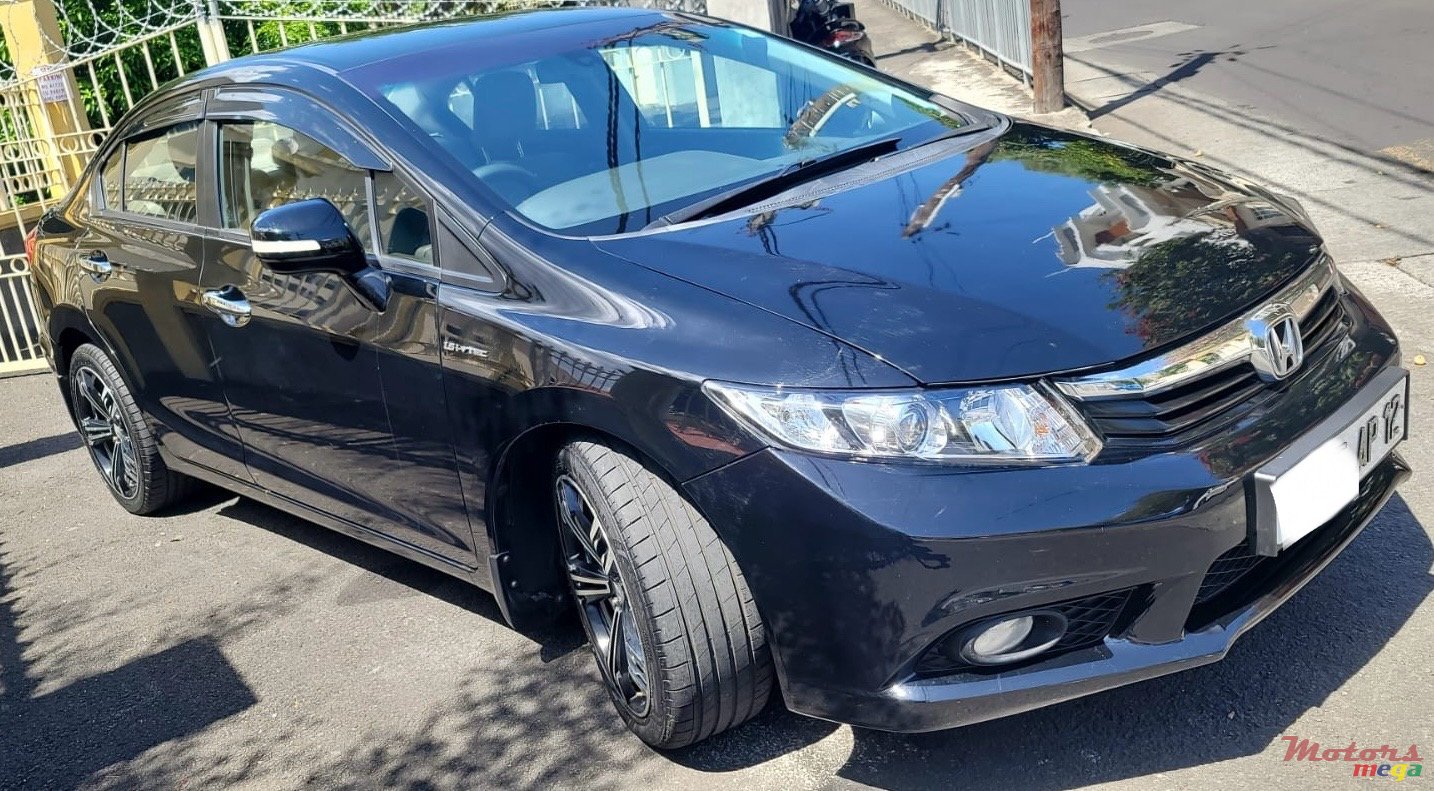 2012' Honda Civic VXi Manual photo #3