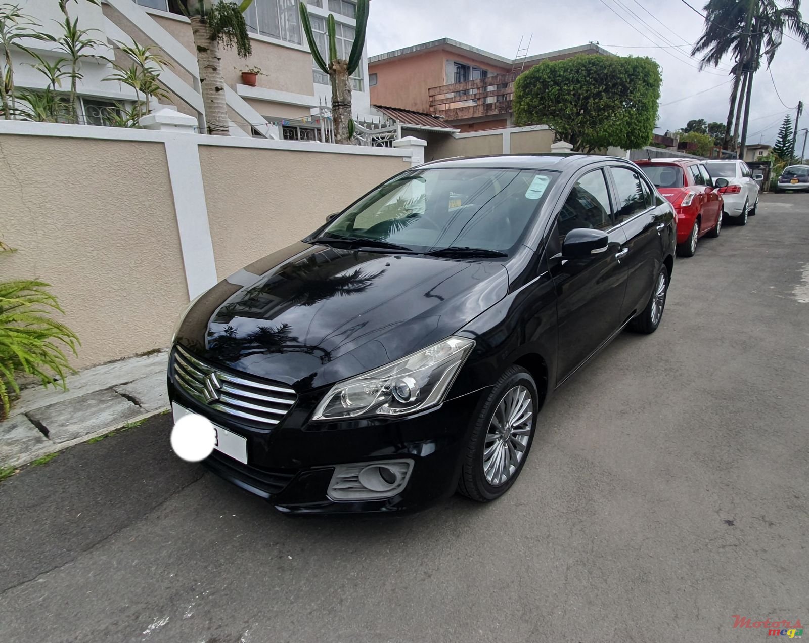 2016' Suzuki Ciaz GLX photo #1