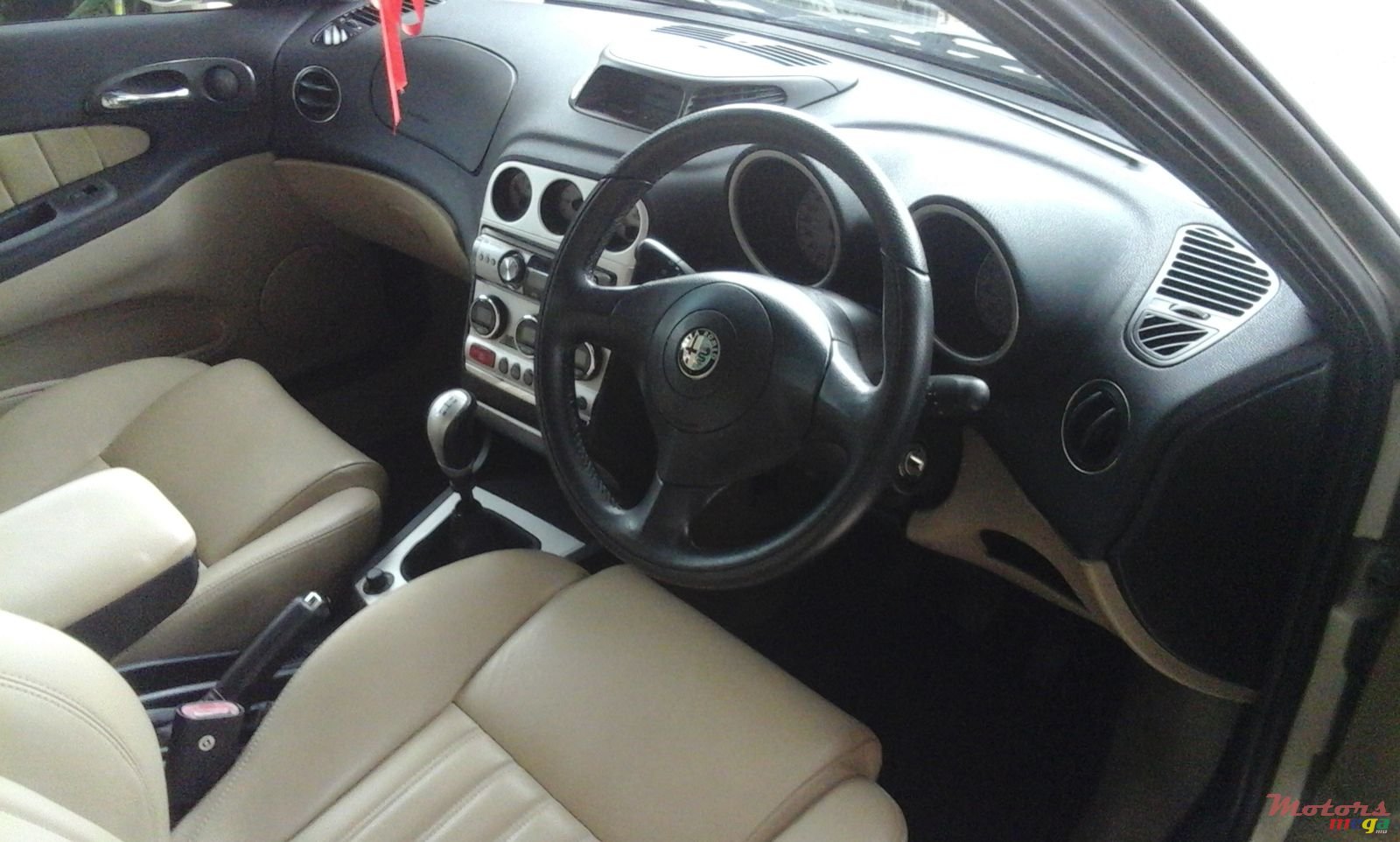 2005' Alfa Romeo 156 photo #3