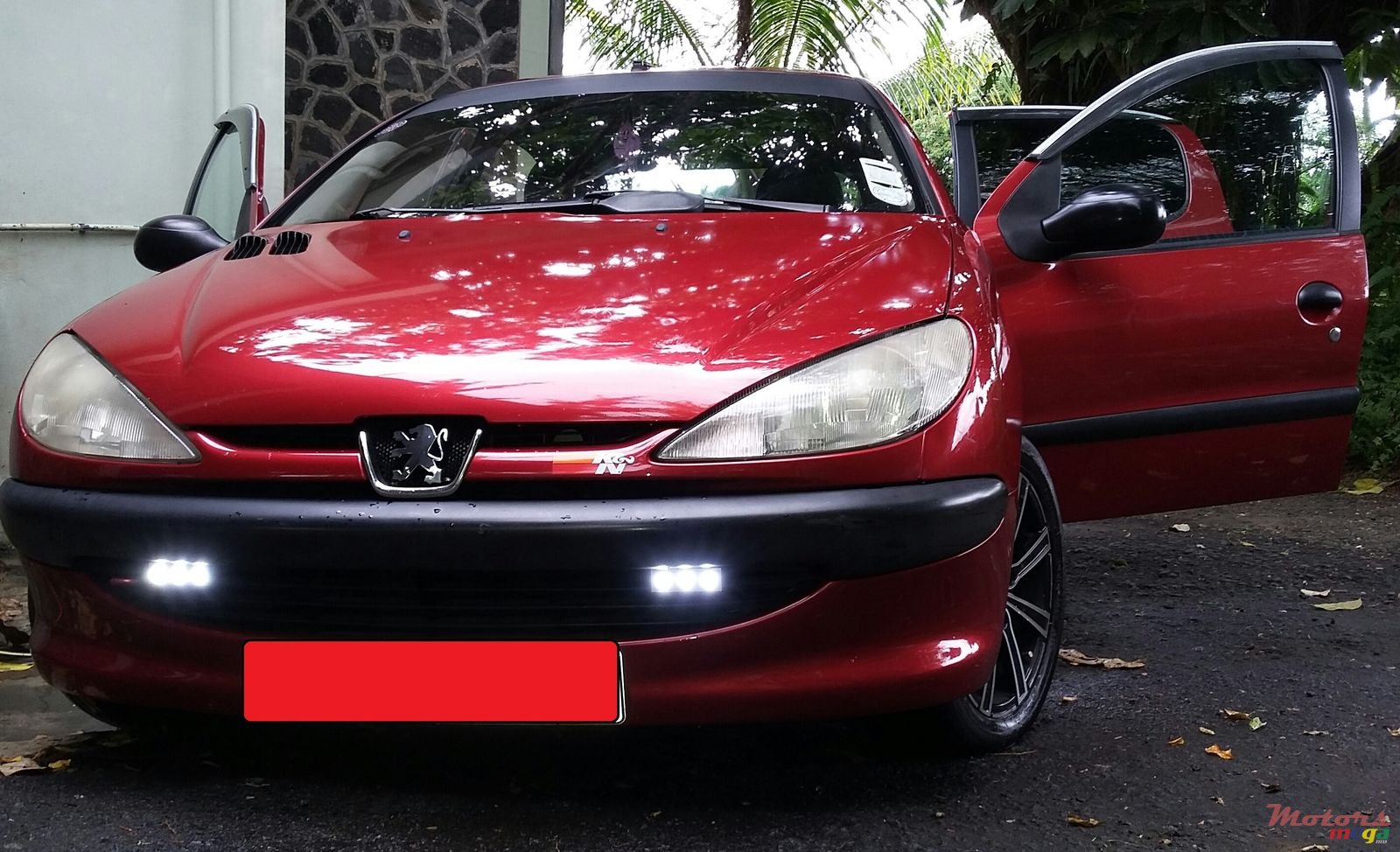 2002' Peugeot 206 XR photo #1