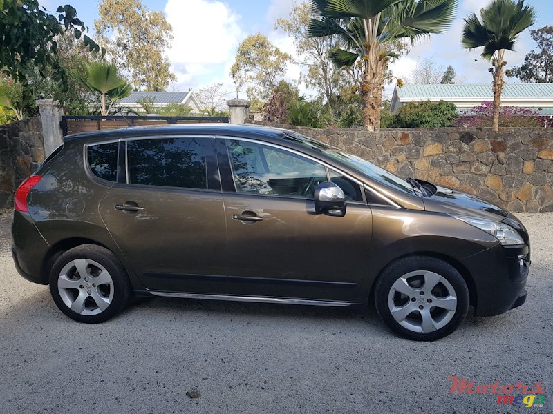2012' Peugeot 3008 1.6 photo #5