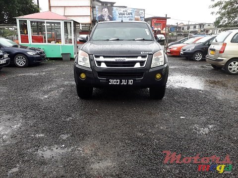 2010' Isuzu D-Max photo #2
