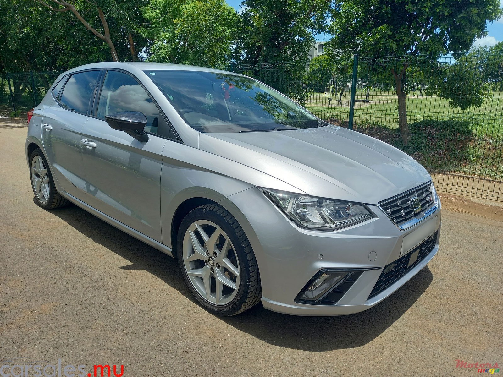 2019' SEAT Ibiza FR 1.6 photo #1