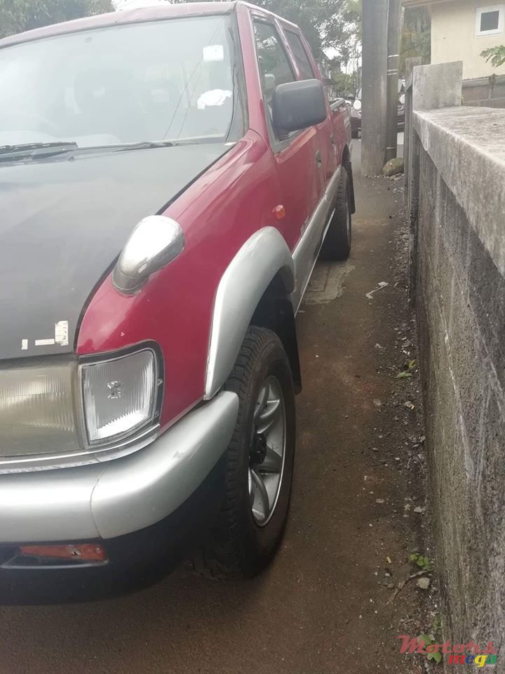 1998' Isuzu KB Series KB280DtLx photo #4