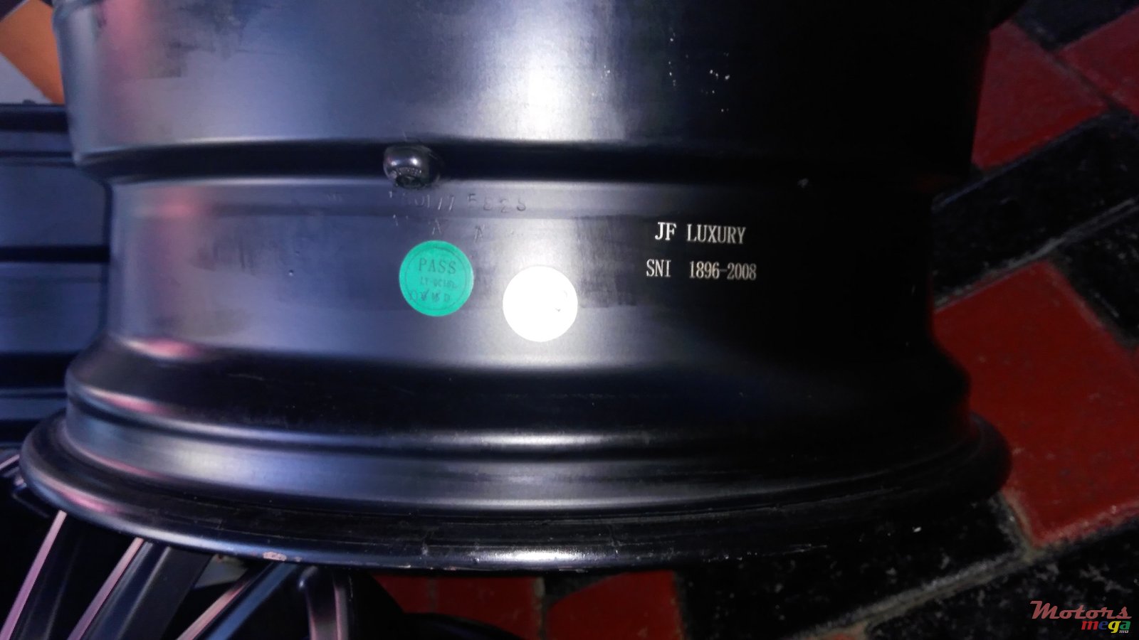 2018' Mitsubishi photo #6