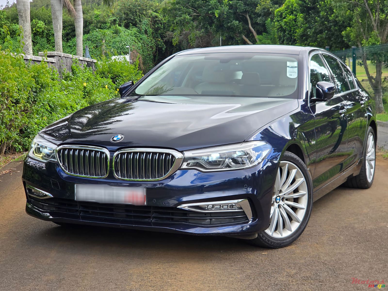 2017' BMW 530 i Luxury Line 2.0 photo #2