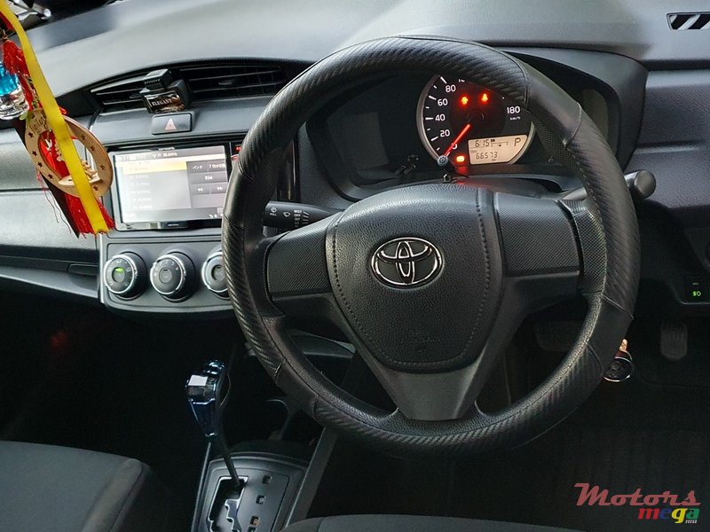 2018' Toyota Axio photo #5
