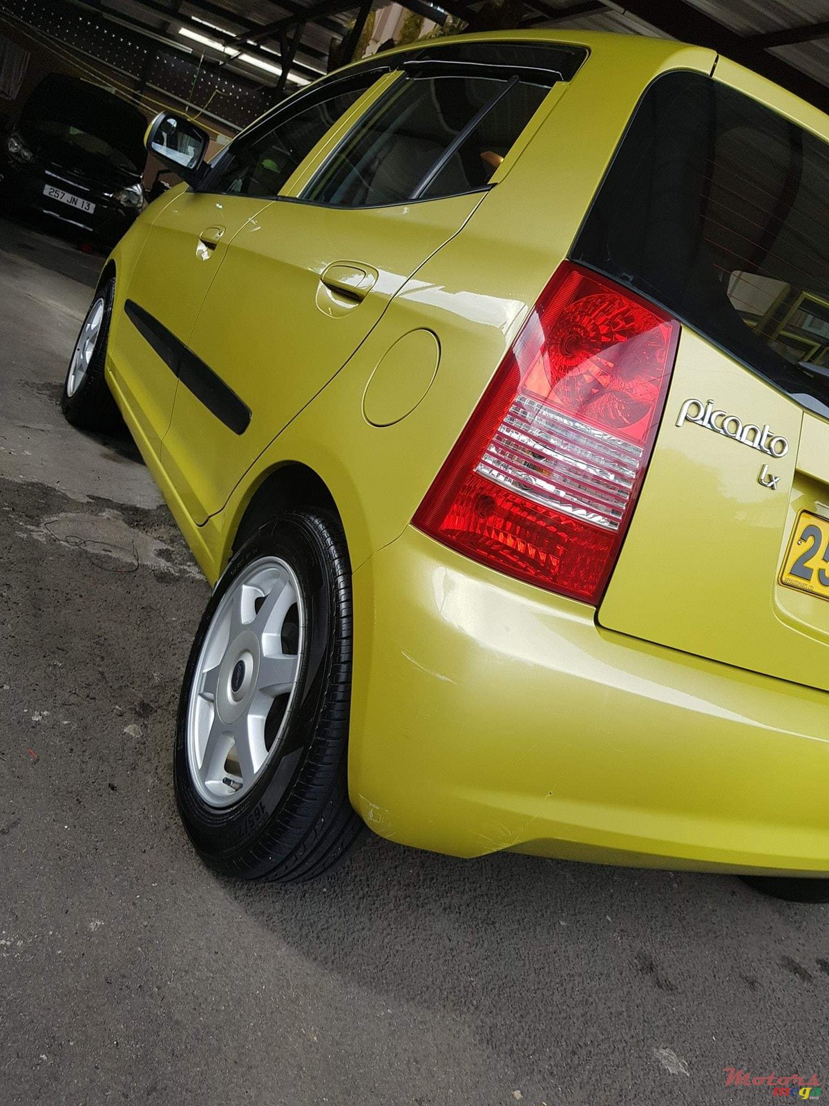 2005' Kia Picanto photo #2