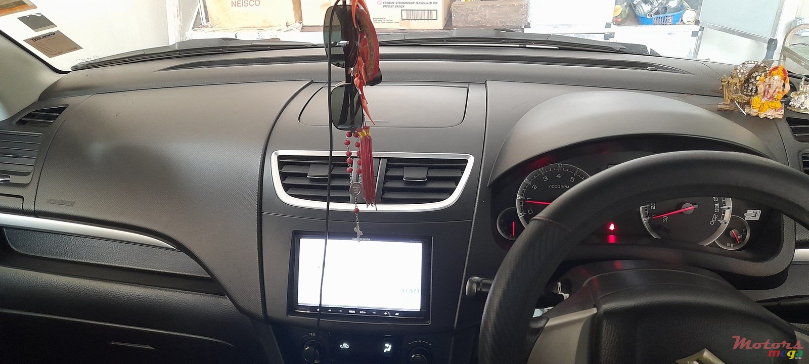 2013' Suzuki Swift photo #7