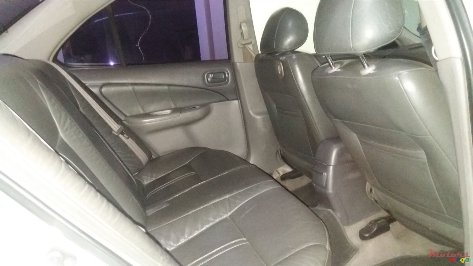 1999' Nissan Sunny photo #2