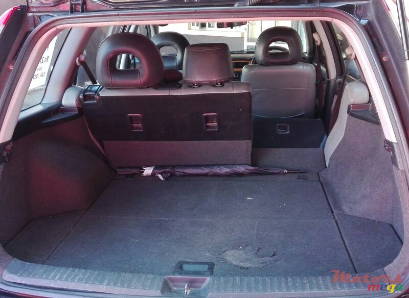 2007' Mitsubishi Lancer Stationwagon, 5-seater/autovan photo #3