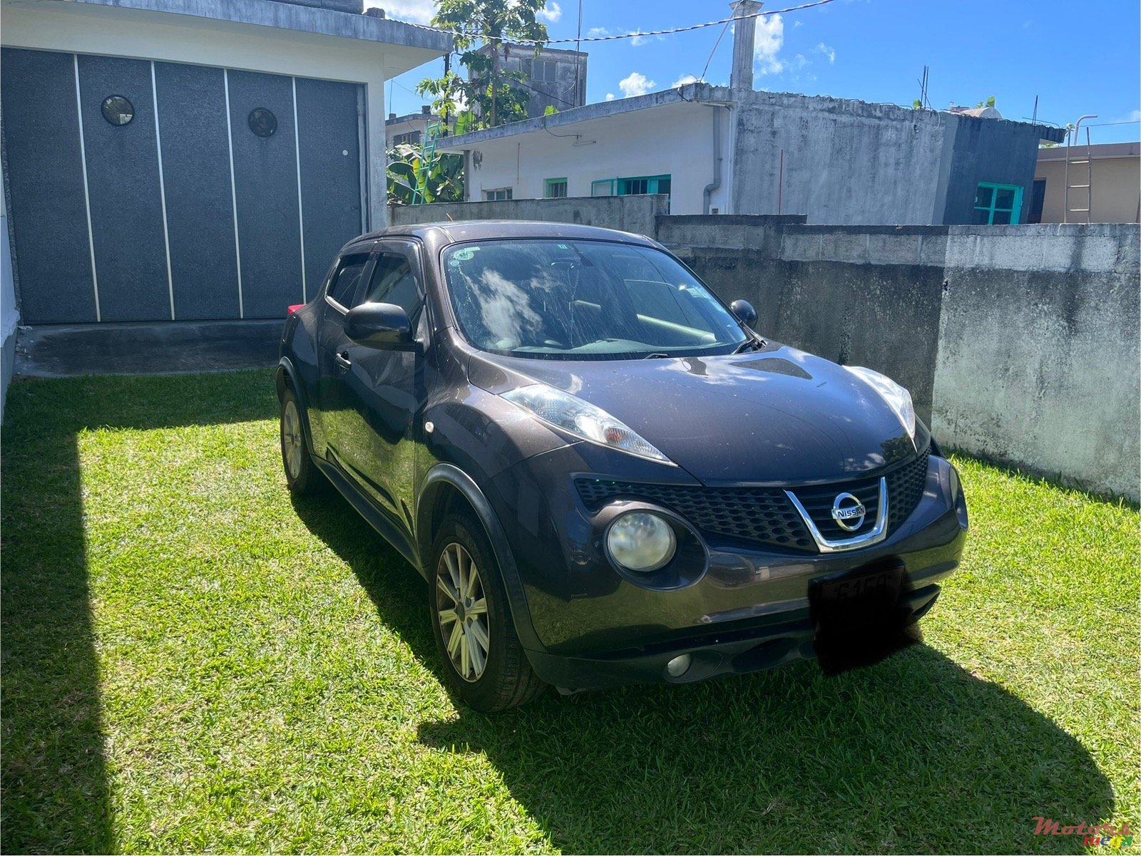 2012' Nissan Juke photo #2