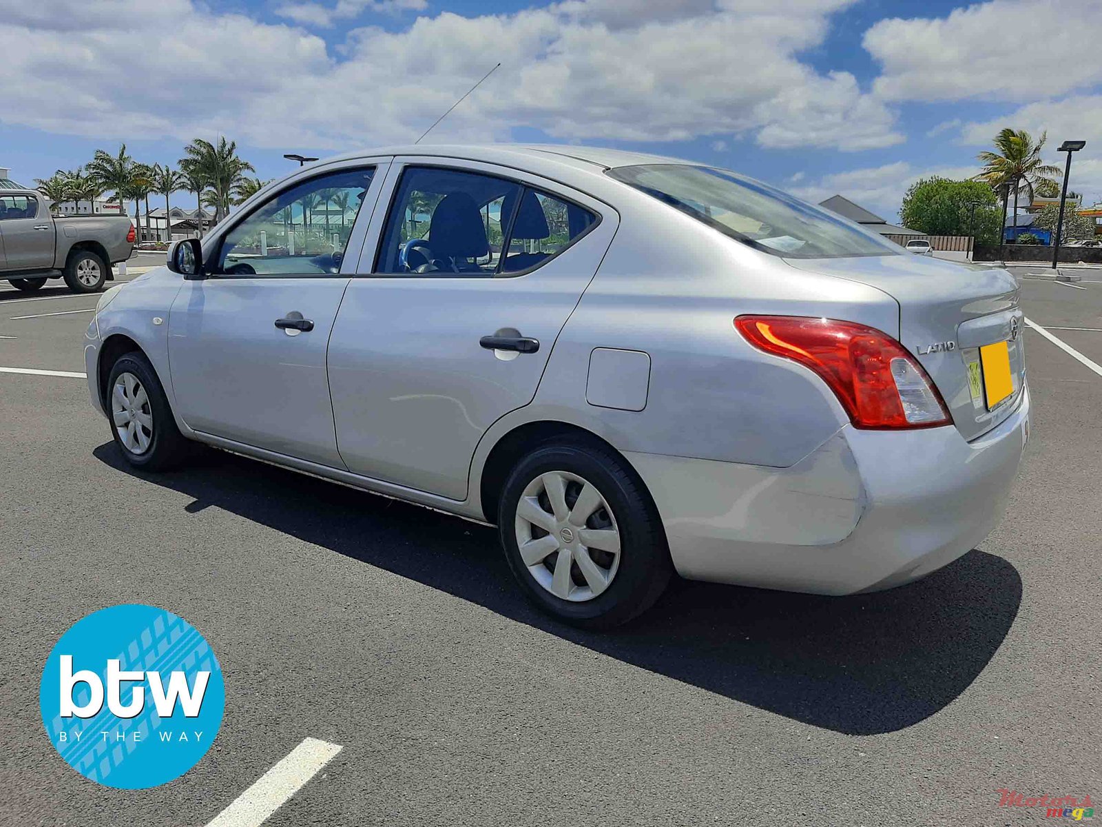 2013' Nissan Almera photo #3