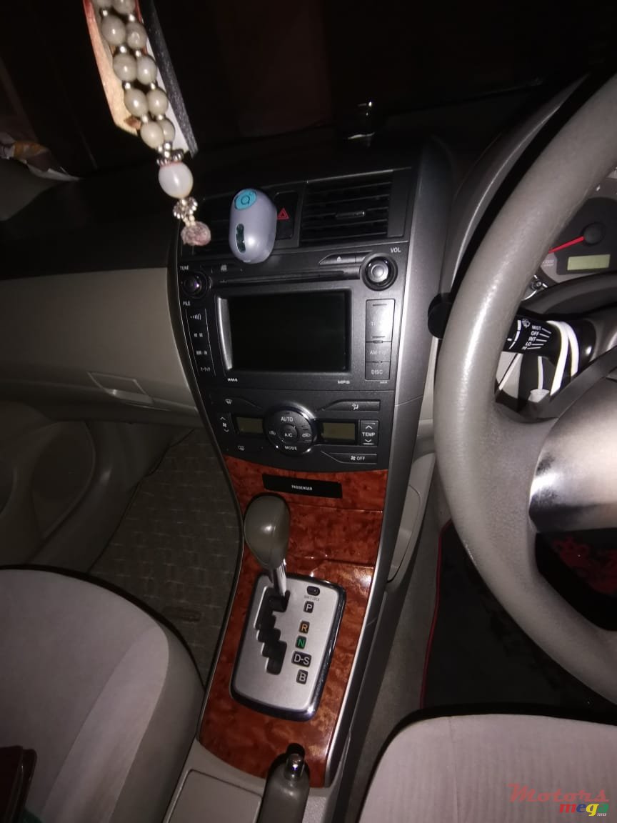 2008' Toyota Axio photo #4