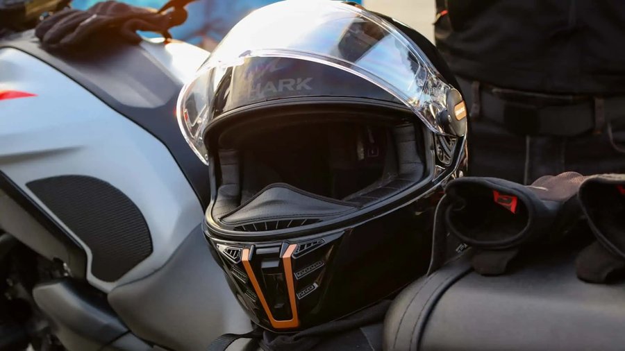 Here's Why This City Banned Full-Face Motorcycle Helmets
