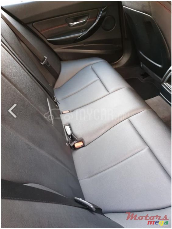 2014' BMW 320 photo #3