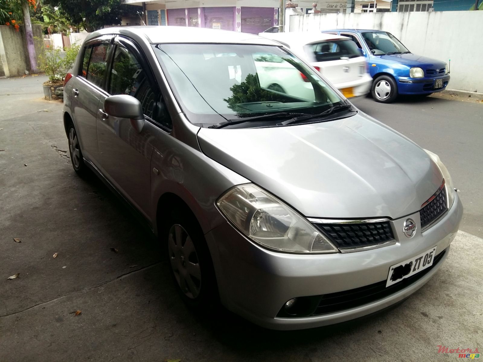 2005' Nissan Tiida photo #3