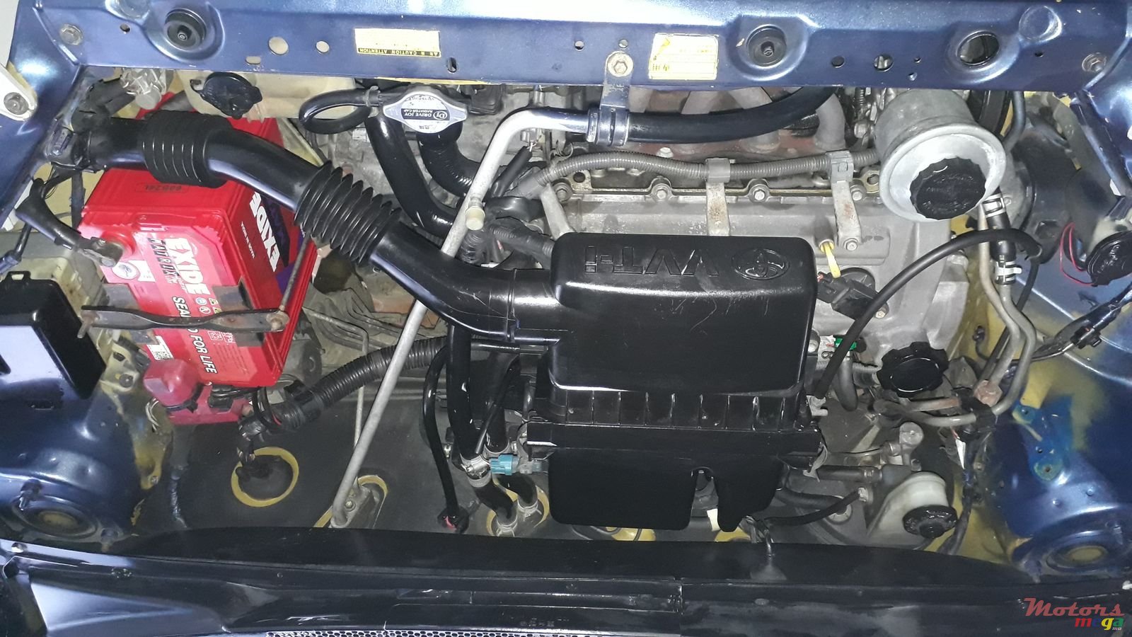 2000' Toyota Vitz photo #5